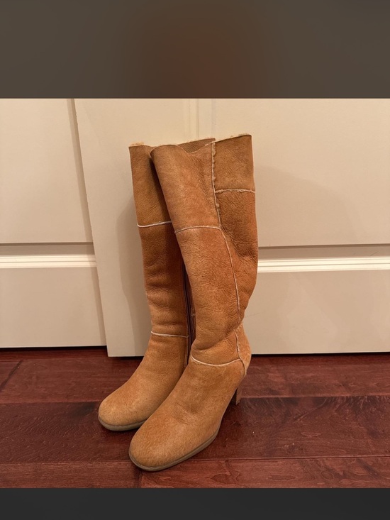 Frye Shoes - Frye Women’s Knee-High Suede Boots in Tan/Cognac